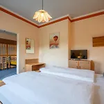 Ξενοδοχείο Burgstadt-hotel 4*
