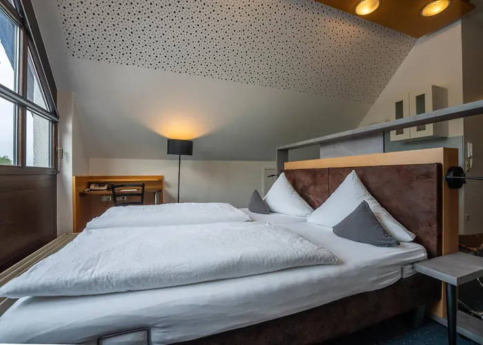 Burgstadt-hotel كاستلاون