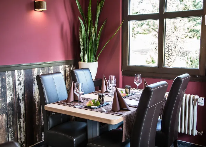 Burgstadt-hotel كاستلاون